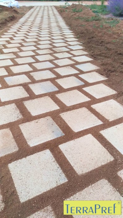 Llamborda natural amb junta amb per gespa.02